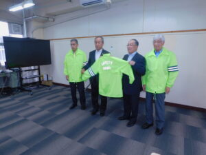 交通安全推進団体や 町内会等への助成